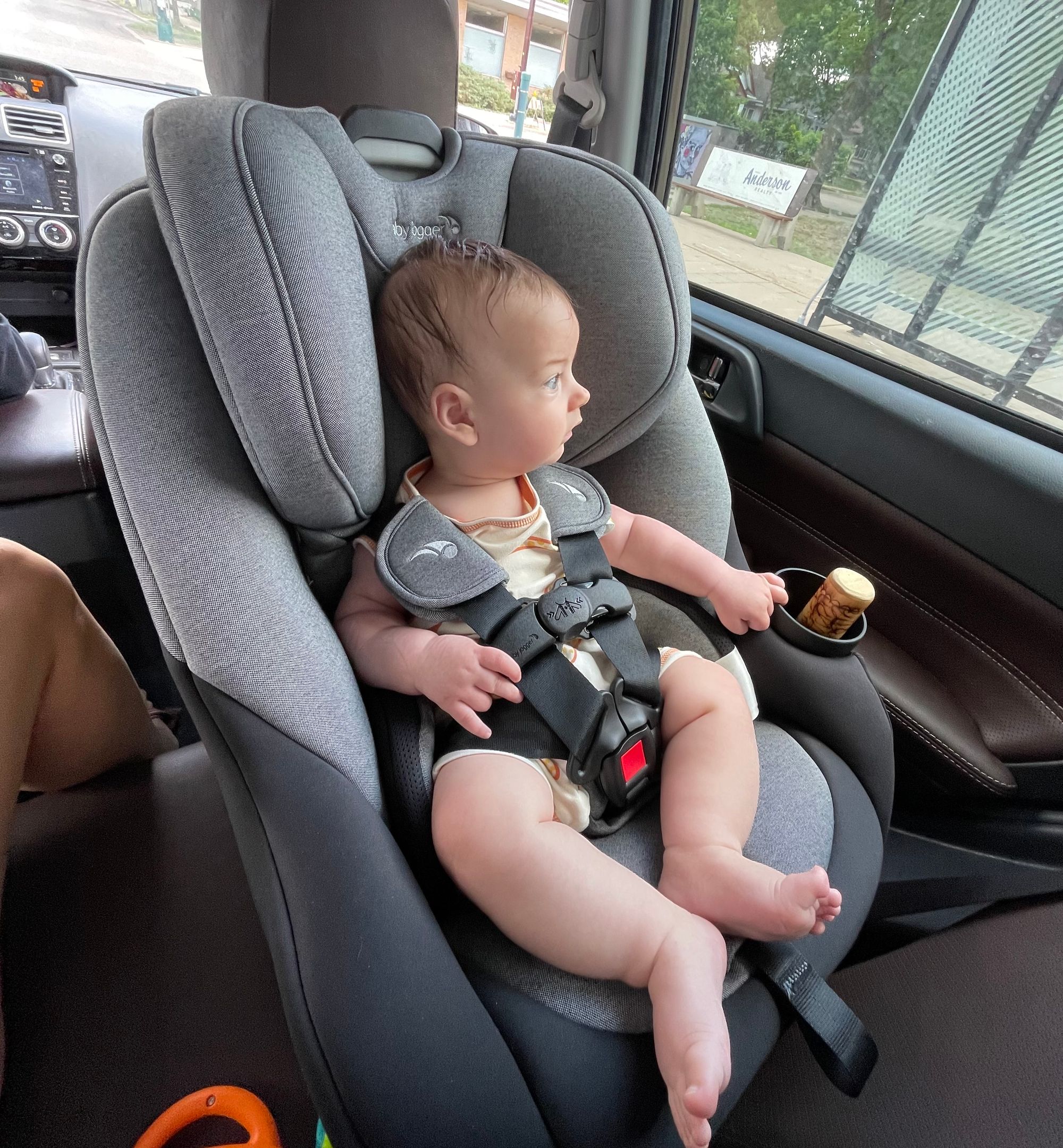 Infant in convertible Babyjogger carseat