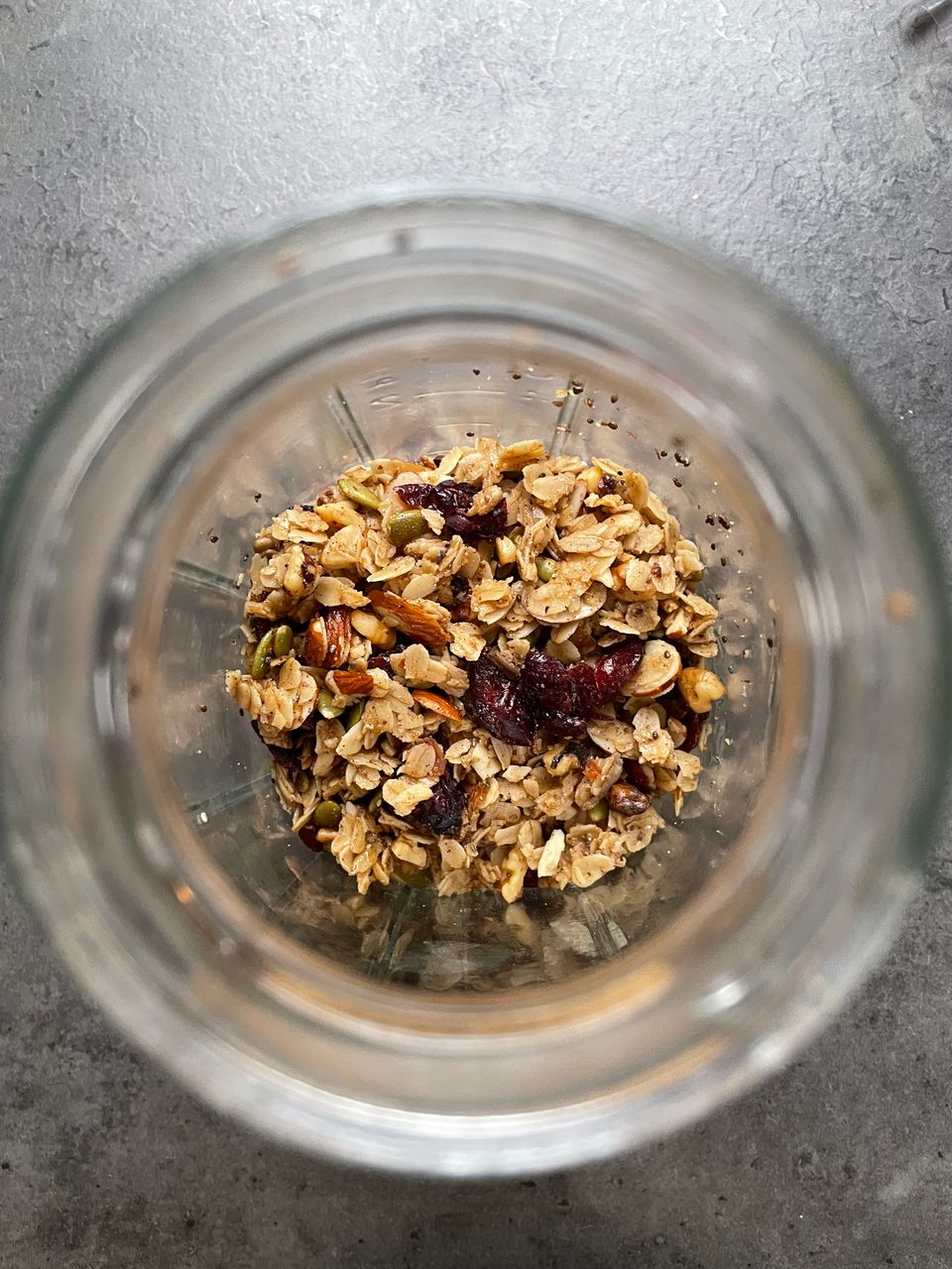 Homemade sugar-free granola 